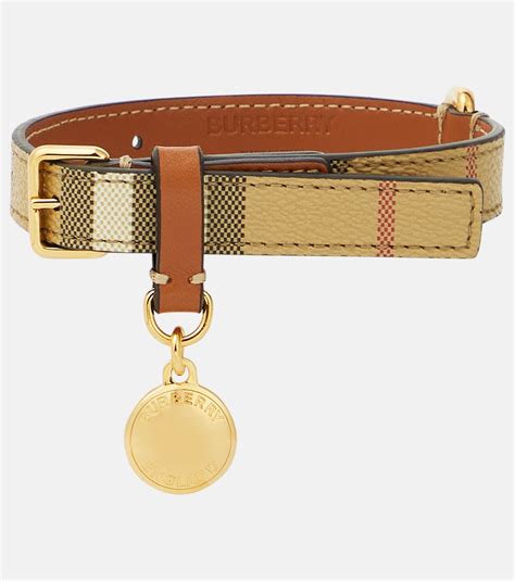 collare per cane burberry|Burberry Check faux leather dog collar in .